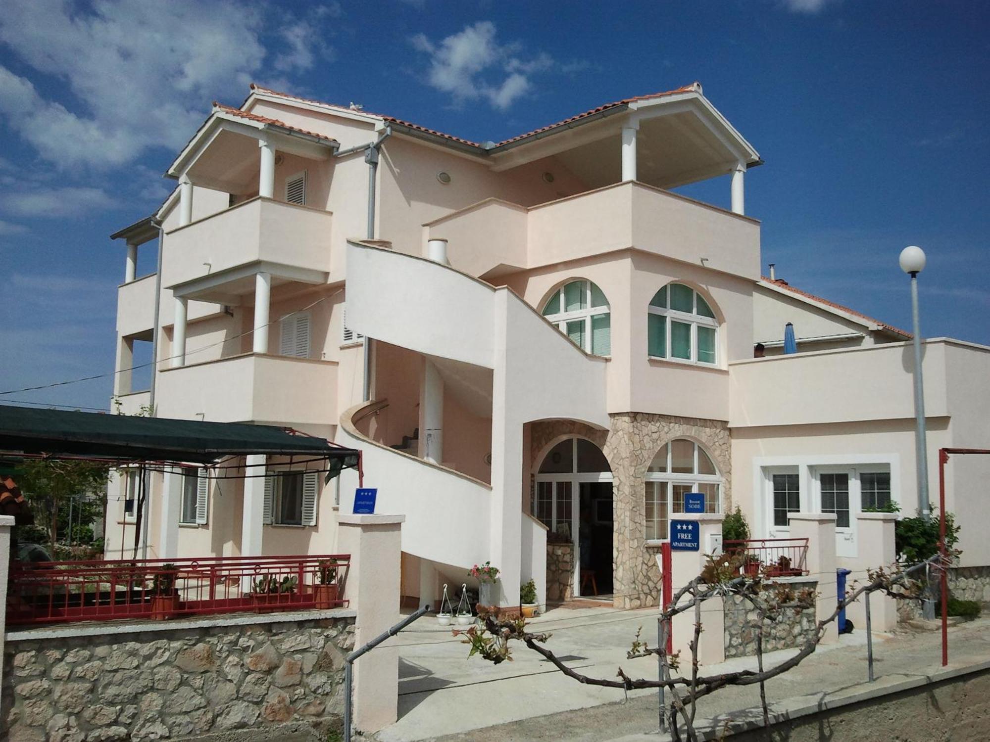 Apartments Jakovcev Betina  Luaran gambar