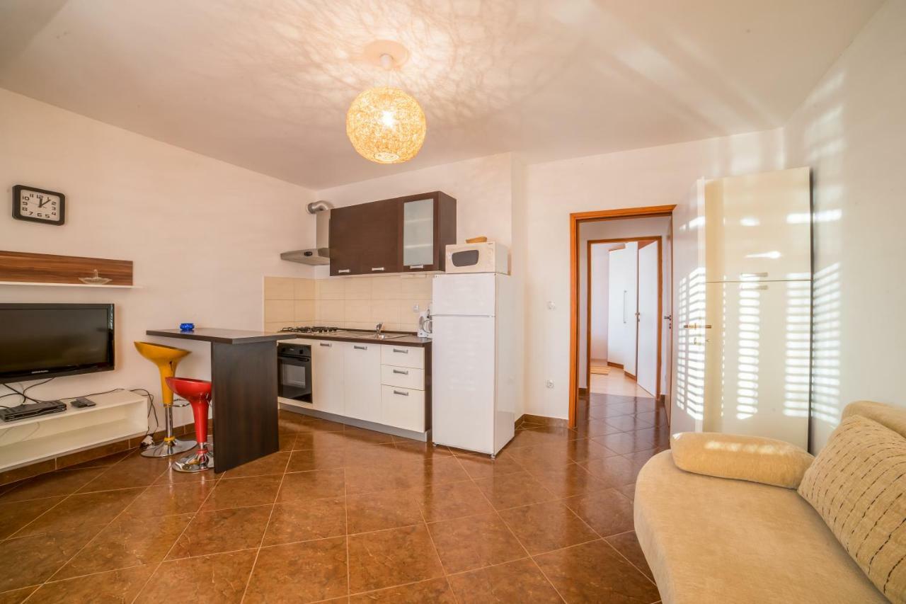 Apartments Jakovcev Betina  Luaran gambar