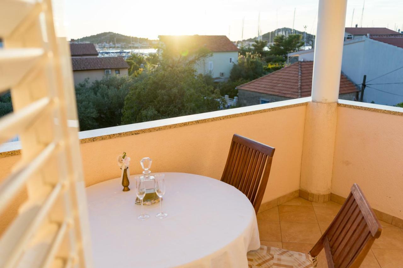 Apartments Jakovcev Betina  Luaran gambar