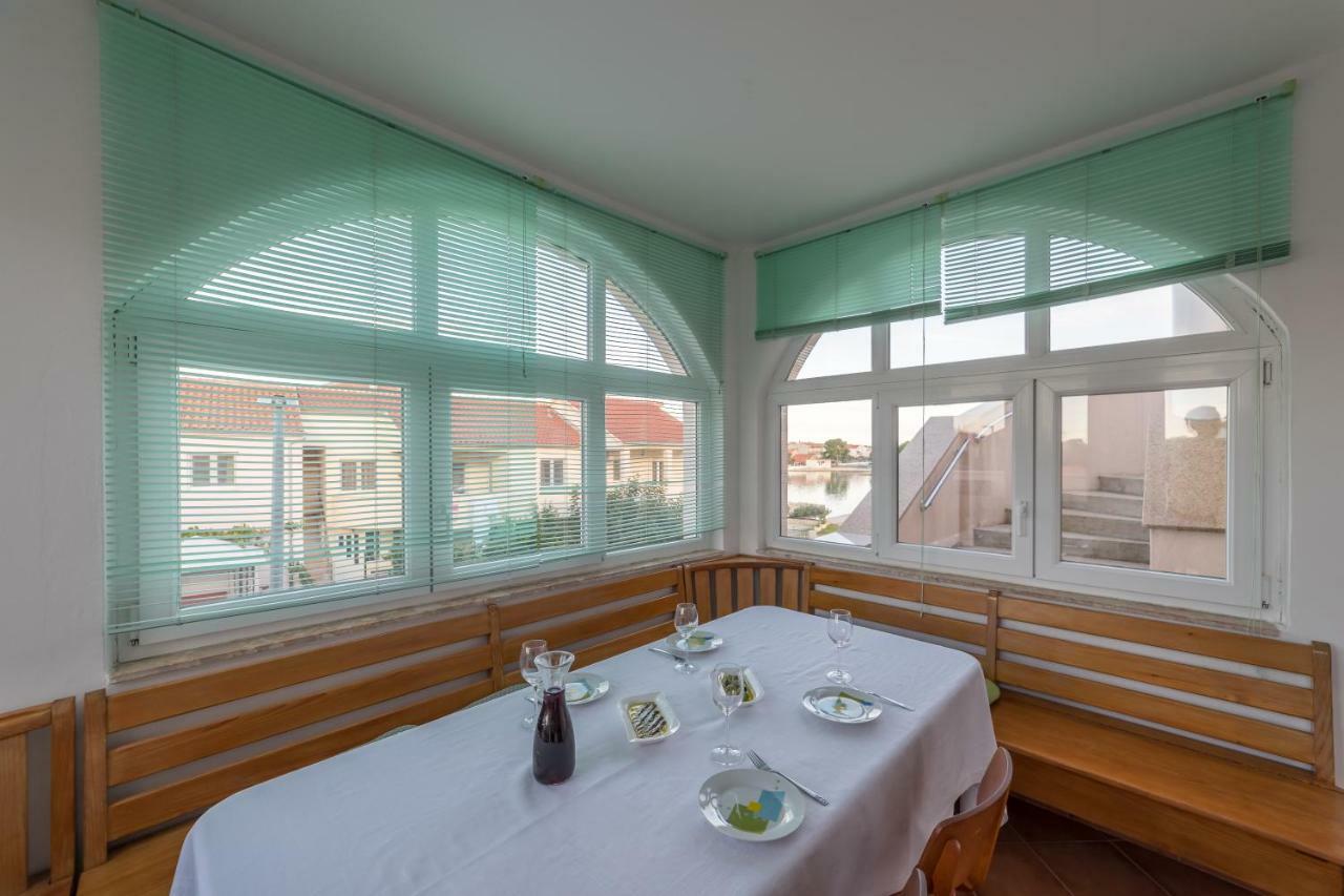 Apartments Jakovcev Betina  Luaran gambar
