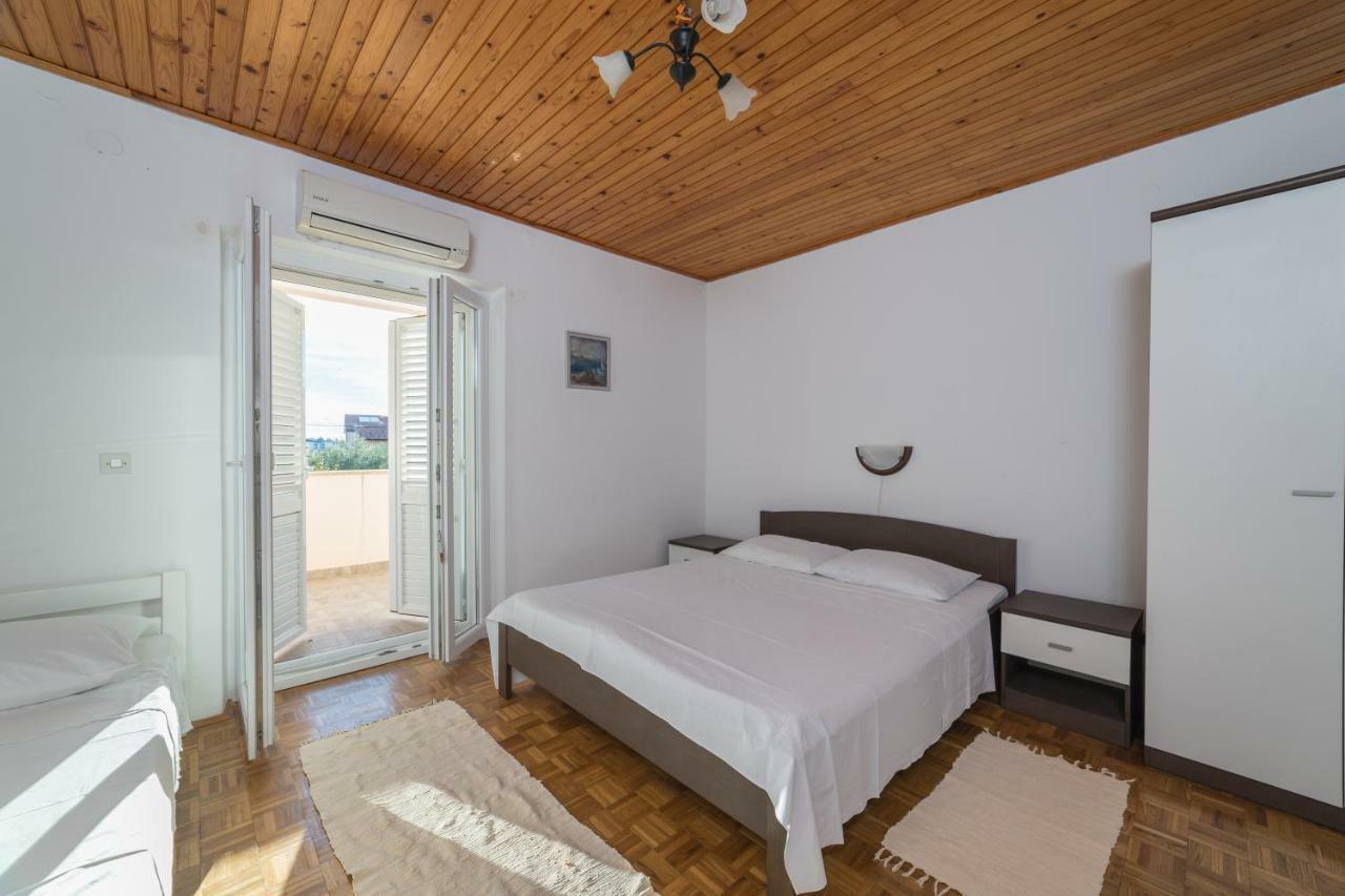 Apartments Jakovcev Betina  Luaran gambar
